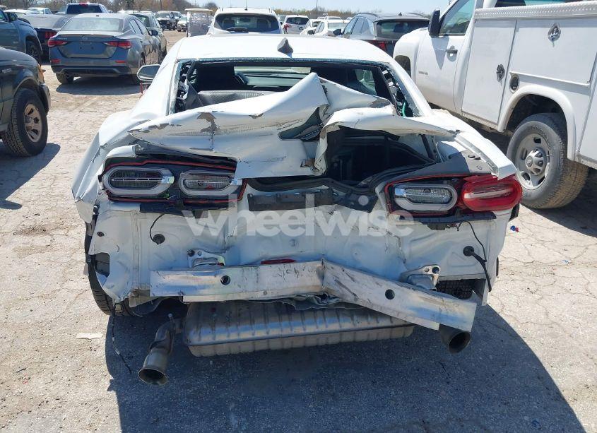 Photo 6 of 2022 Chevrolet Camaro RWD 1LT (VIN 1G1FB1RX4N0109913)