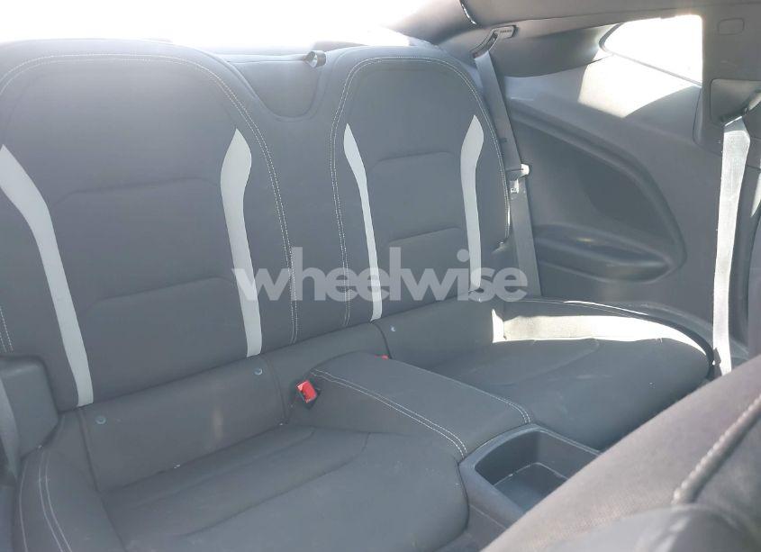 Photo 8 of 2022 Chevrolet Camaro RWD 1LT (VIN 1G1FB1RX4N0109913)