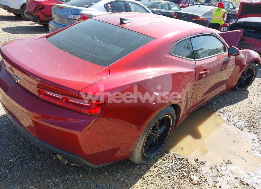 Photo 4 of 2017 Chevrolet Camaro 1LT (VIN 1G1FB1RX5H0140804)