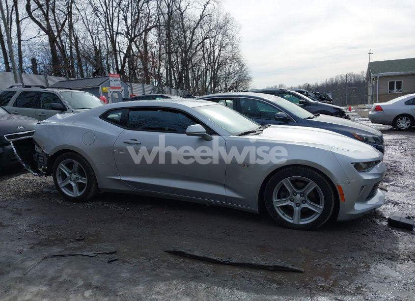 Photo 14 of 2017 Chevrolet Camaro 1LT (VIN 1G1FB1RX5H0163368)