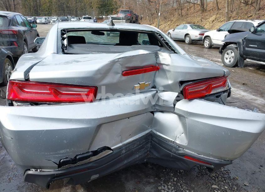 Photo 17 of 2017 Chevrolet Camaro 1LT (VIN 1G1FB1RX5H0163368)