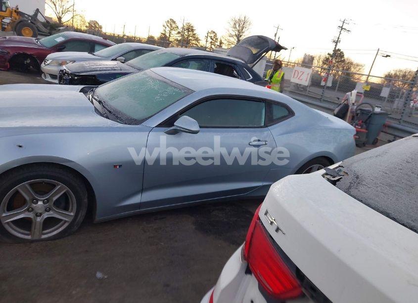 Photo 14 of 2017 Chevrolet Camaro 1LT (VIN 1G1FB1RX5H0187475)