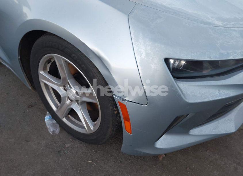 Photo 17 of 2017 Chevrolet Camaro 1LT (VIN 1G1FB1RX5H0187475)