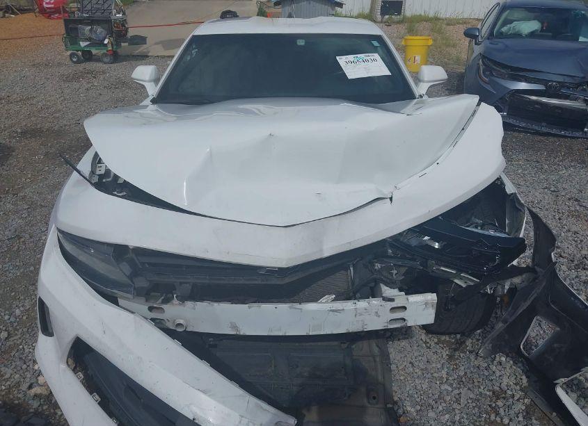 Photo 13 of 2018 Chevrolet Camaro 1LT (VIN 1G1FB1RX5J0115701)