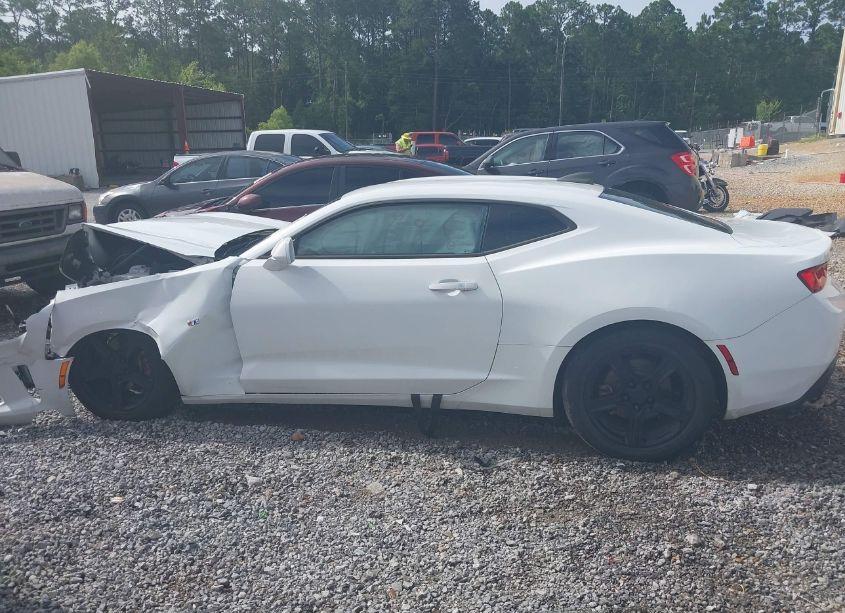 Photo 15 of 2018 Chevrolet Camaro 1LT (VIN 1G1FB1RX5J0115701)