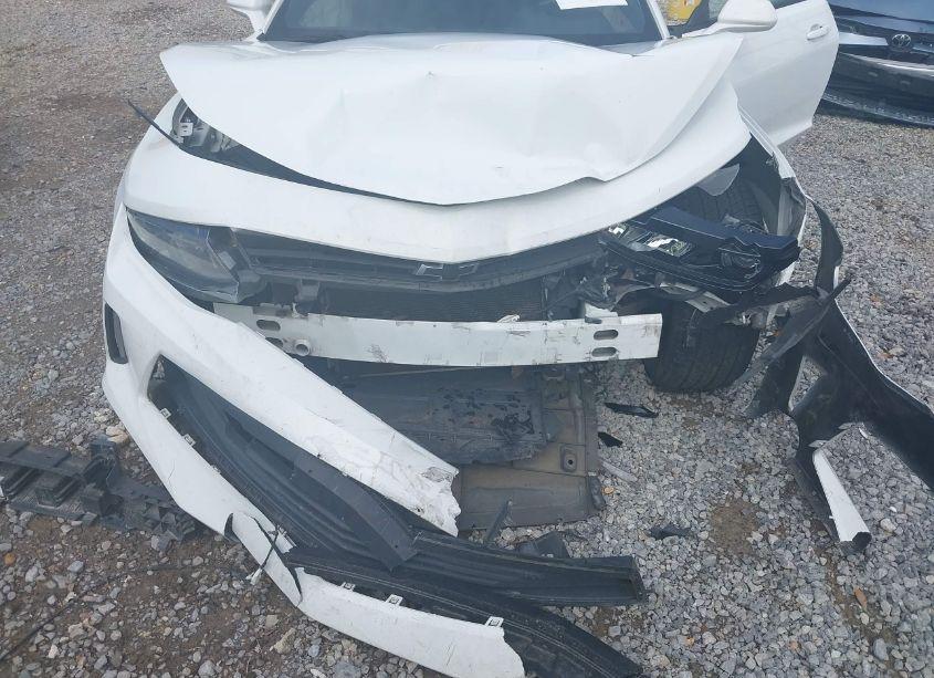 Photo 6 of 2018 Chevrolet Camaro 1LT (VIN 1G1FB1RX5J0115701)