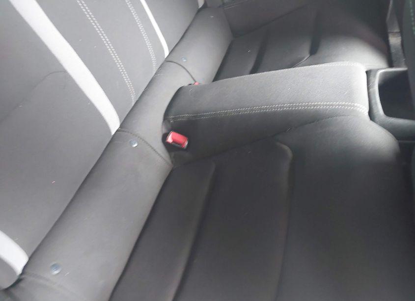 Photo 8 of 2018 Chevrolet Camaro 1LT (VIN 1G1FB1RX5J0115701)