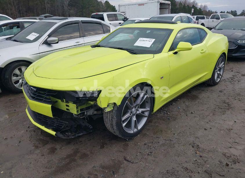 Photo 2 of 2021 Chevrolet Camaro RWD 1LT (VIN 1G1FB1RX5M0117890)