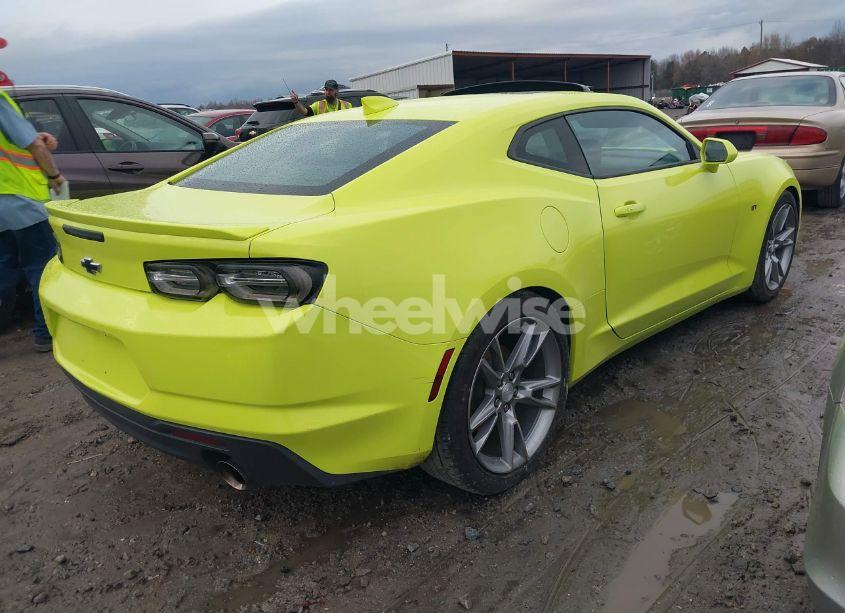 Photo 4 of 2021 Chevrolet Camaro RWD 1LT (VIN 1G1FB1RX5M0117890)