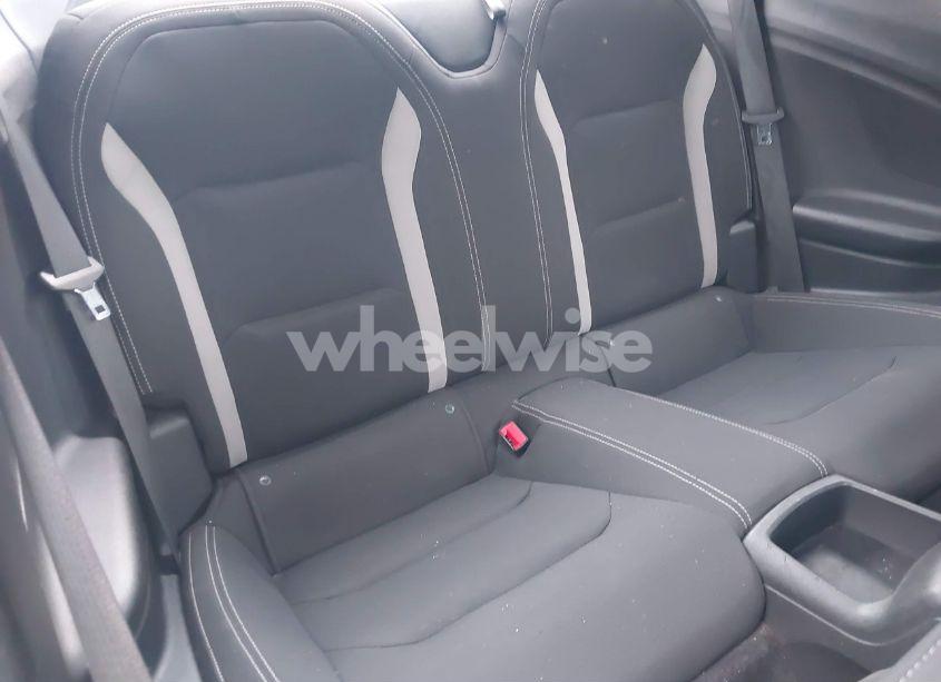 Photo 8 of 2021 Chevrolet Camaro RWD 1LT (VIN 1G1FB1RX5M0117890)