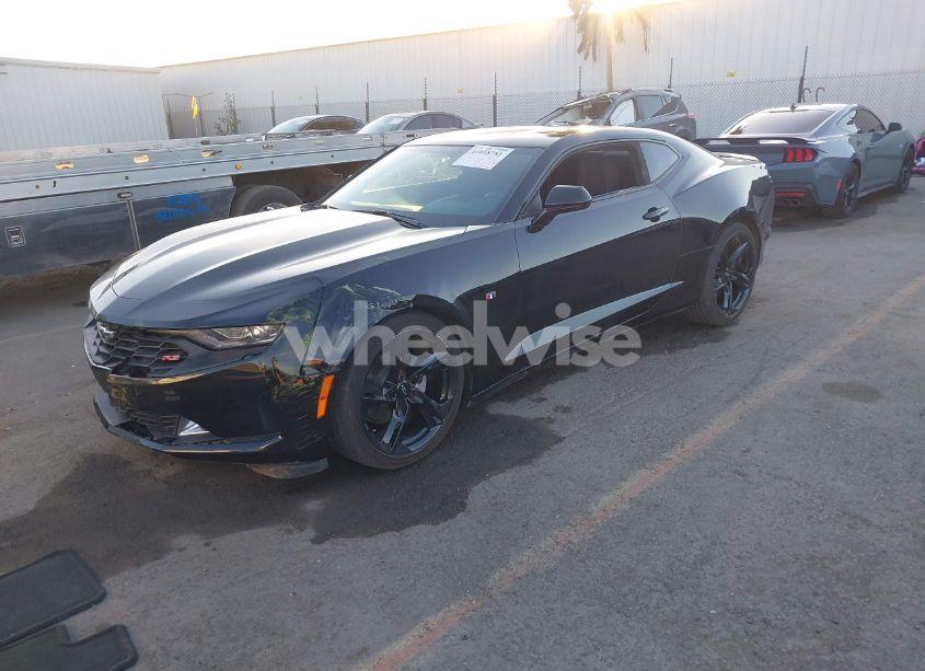 Photo 2 of 2023 Chevrolet Camaro RWD 1LT (VIN 1G1FB1RX5P0160551)