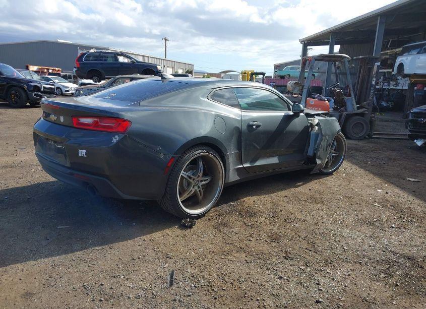 Photo 4 of 2016 Chevrolet Camaro 1LT (VIN 1G1FB1RX6G0163409)
