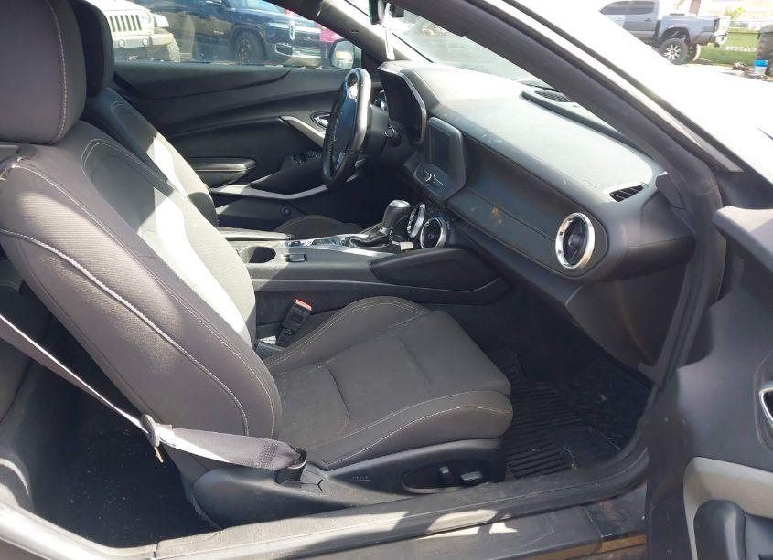 Photo 5 of 2016 Chevrolet Camaro 1LT (VIN 1G1FB1RX6G0163409)