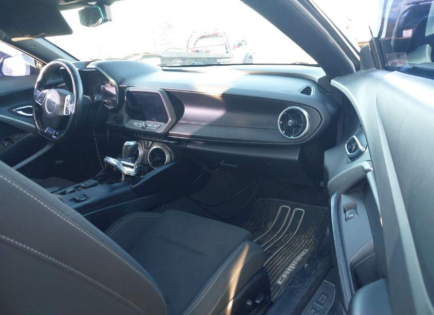 Photo 5 of 2016 Chevrolet Camaro 1LT (VIN 1G1FB1RX6G0164673)