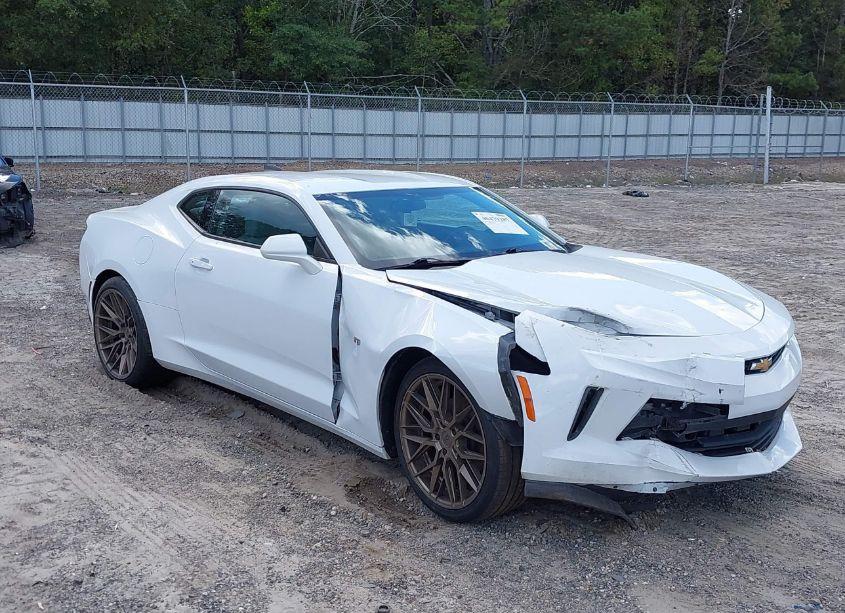 2017 Chevrolet Camaro 1LT (VIN 1G1FB1RX6H0103681) main photo