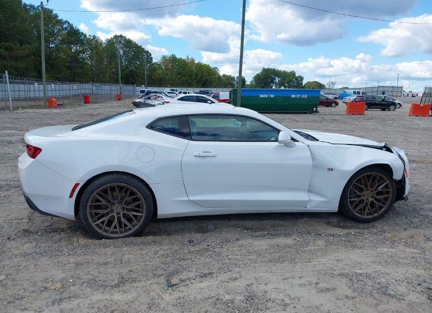 Photo 14 of 2017 Chevrolet Camaro 1LT (VIN 1G1FB1RX6H0103681)