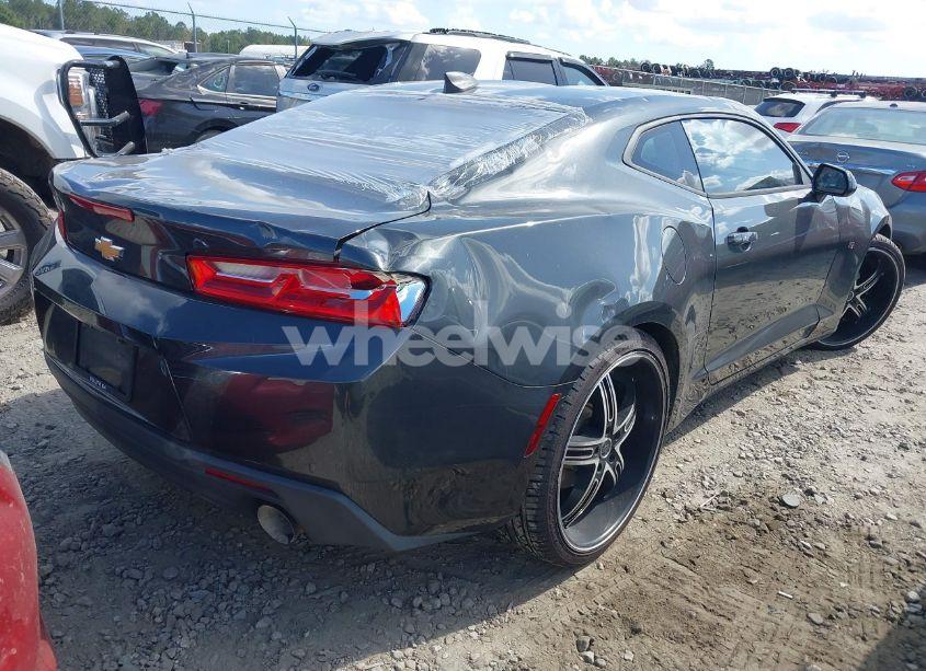 Photo 4 of 2017 Chevrolet Camaro 1LT (VIN 1G1FB1RX6H0179742)