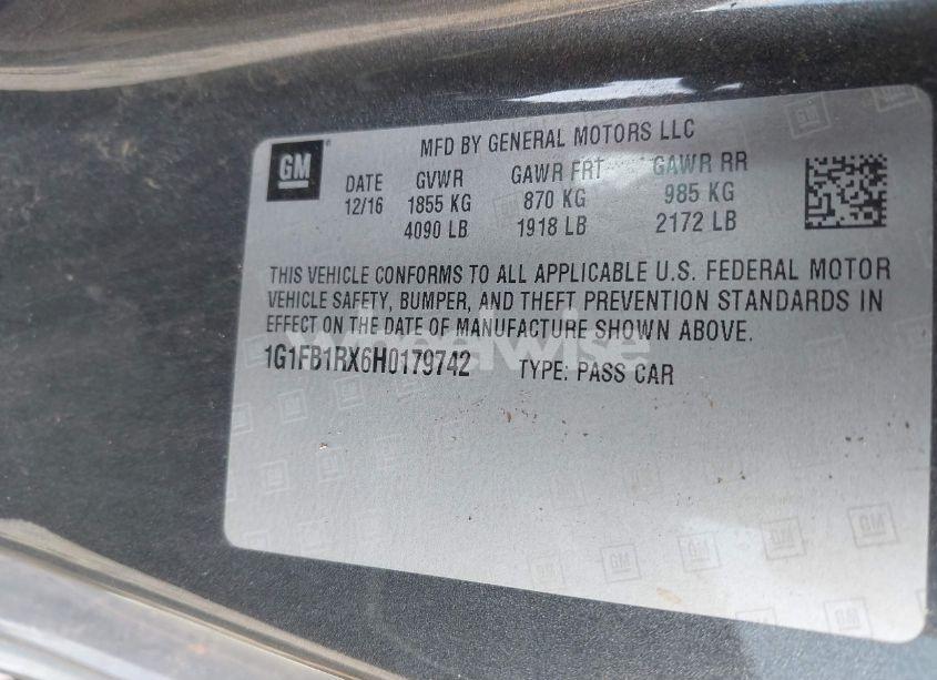 Photo 9 of 2017 Chevrolet Camaro 1LT (VIN 1G1FB1RX6H0179742)