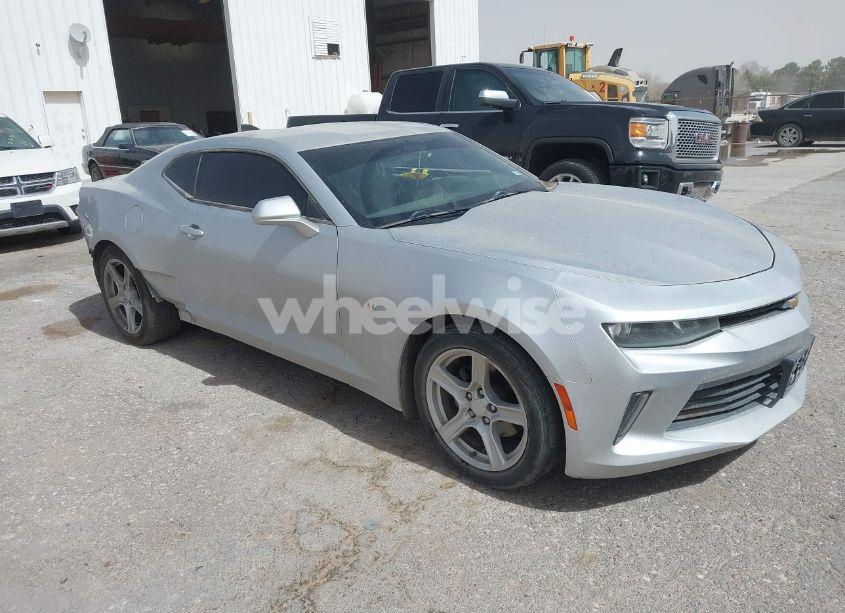 2018 Chevrolet Camaro 1LT (VIN 1G1FB1RX6J0178371) main photo