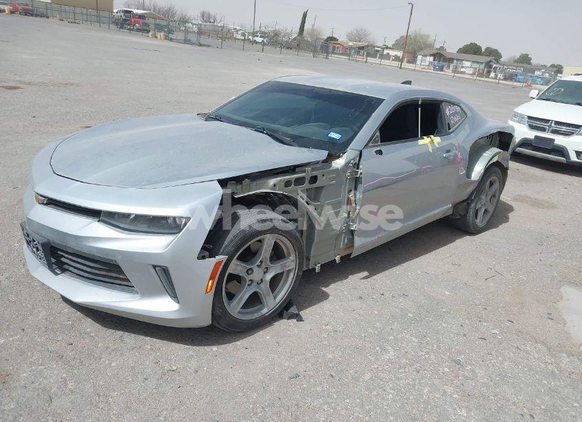 Photo 2 of 2018 Chevrolet Camaro 1LT (VIN 1G1FB1RX6J0178371)