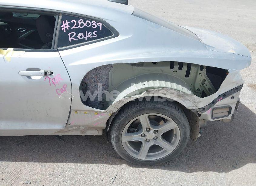 Photo 6 of 2018 Chevrolet Camaro 1LT (VIN 1G1FB1RX6J0178371)