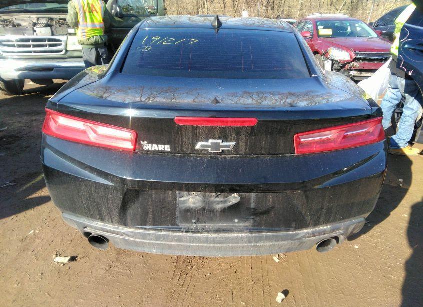 Photo 16 of 2018 Chevrolet Camaro 1LT (VIN 1G1FB1RX6J0191217)