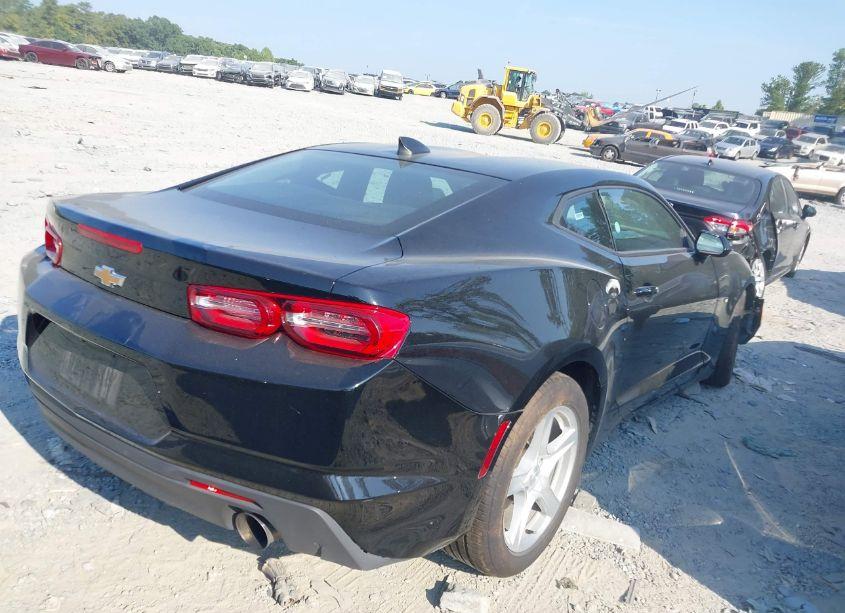 Photo 4 of 2023 Chevrolet Camaro RWD 1LT (VIN 1G1FB1RX6P0158968)