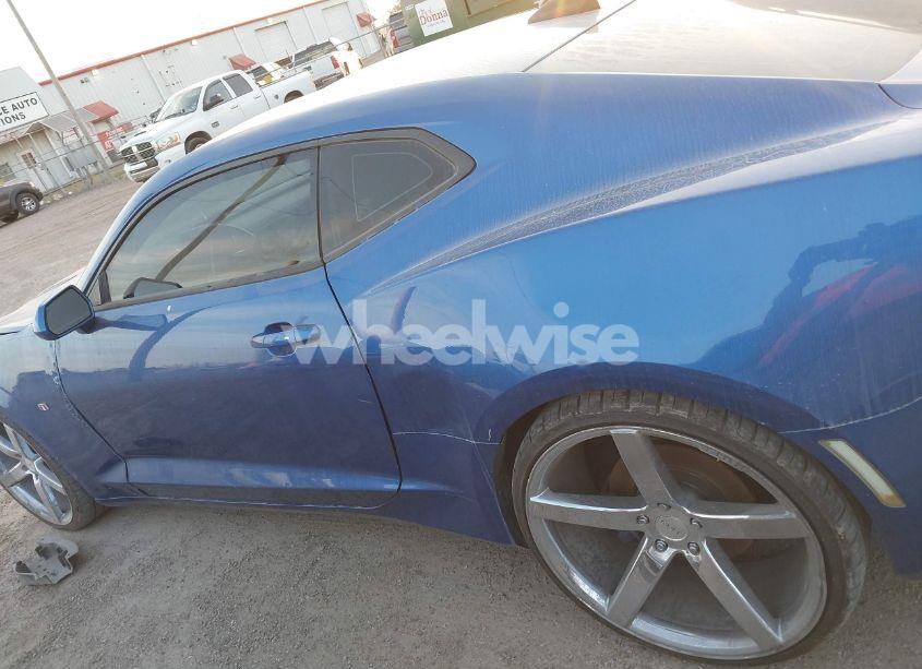 Photo 15 of 2016 Chevrolet Camaro 1LT (VIN 1G1FB1RX7G0165153)