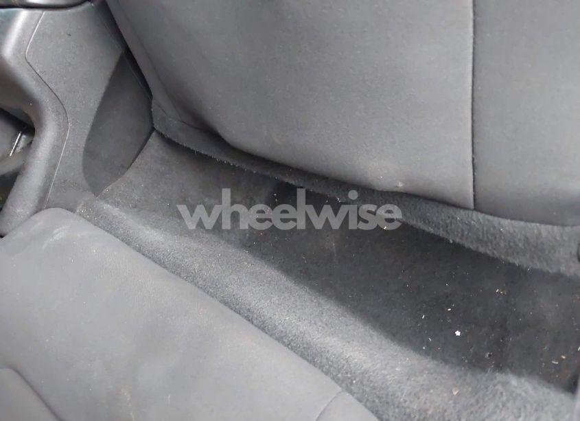 Photo 8 of 2016 Chevrolet Camaro 1LT (VIN 1G1FB1RX7G0165153)