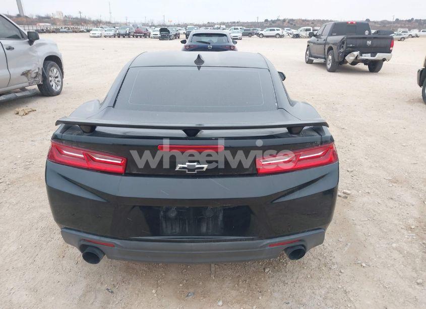 Photo 16 of 2017 Chevrolet Camaro 1LT (VIN 1G1FB1RX7H0164943)