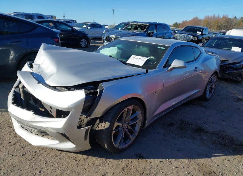 Photo 2 of 2018 Chevrolet Camaro 1LT (VIN 1G1FB1RX7J0108247)