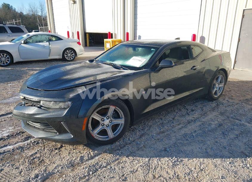 Photo 2 of 2017 Chevrolet Camaro 1LT (VIN 1G1FB1RX8H0107859)