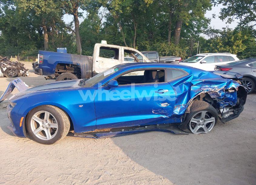 Photo 15 of 2017 Chevrolet Camaro 1LT (VIN 1G1FB1RX8H0108638)