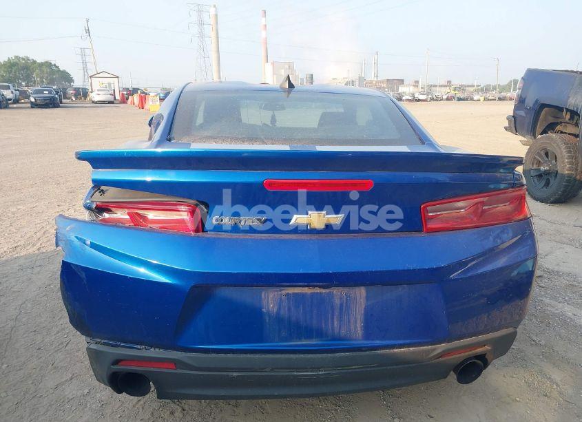 Photo 17 of 2017 Chevrolet Camaro 1LT (VIN 1G1FB1RX8H0108638)