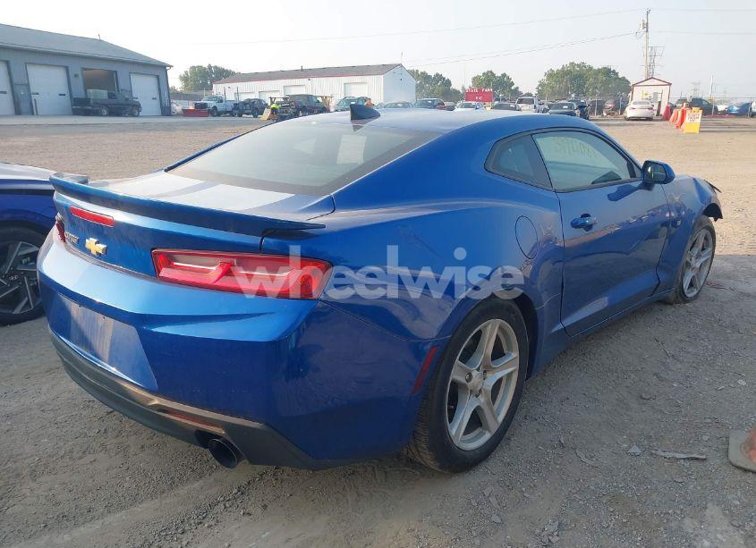 Photo 4 of 2017 Chevrolet Camaro 1LT (VIN 1G1FB1RX8H0108638)