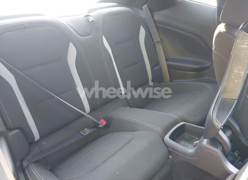 Photo 8 of 2017 Chevrolet Camaro 1LT (VIN 1G1FB1RX8H0108638)