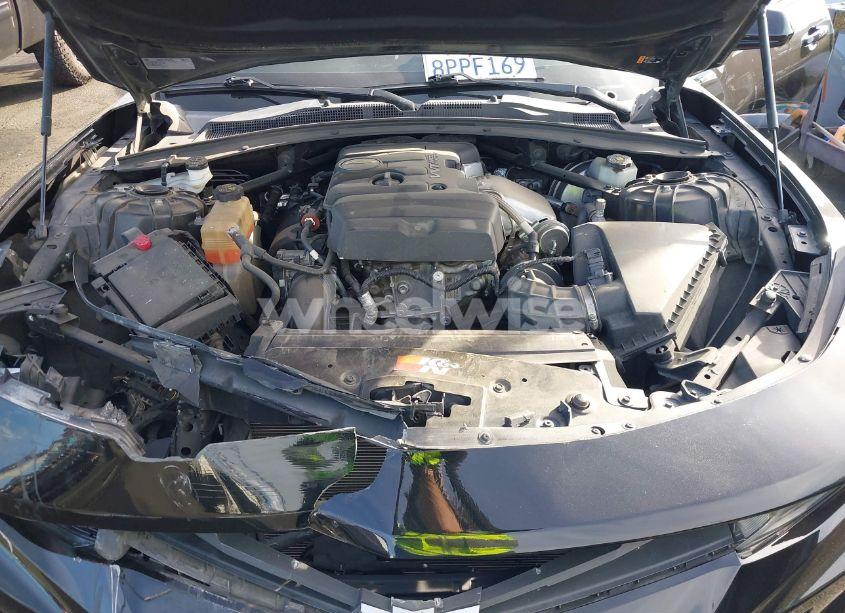 Photo 10 of 2018 Chevrolet Camaro 1LT (VIN 1G1FB1RX8J0160874)