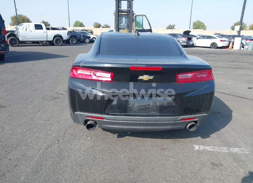 Photo 16 of 2018 Chevrolet Camaro 1LT (VIN 1G1FB1RX8J0160874)