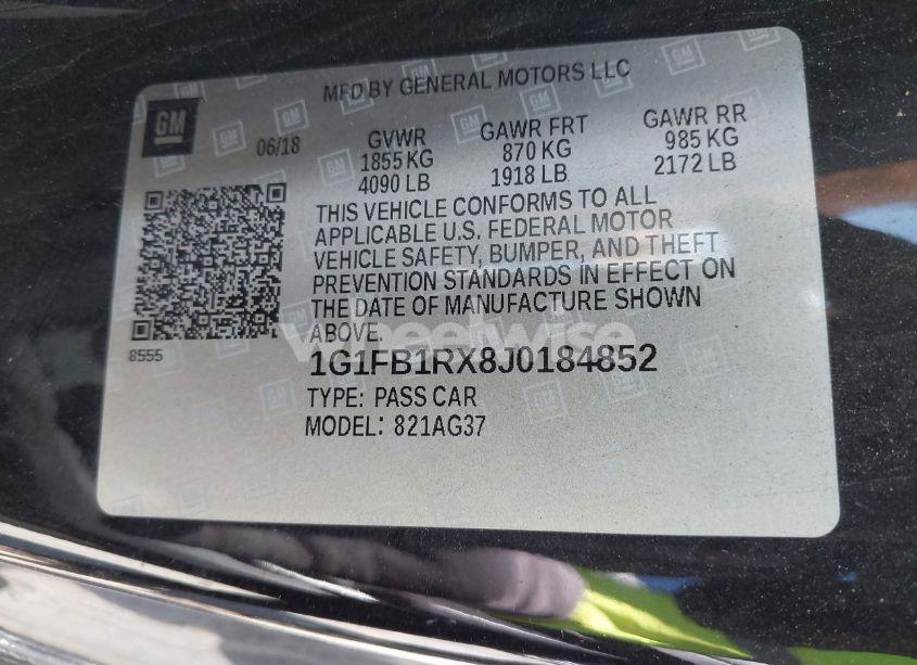 Photo 9 of 2018 Chevrolet Camaro 1LT (VIN 1G1FB1RX8J0184852)