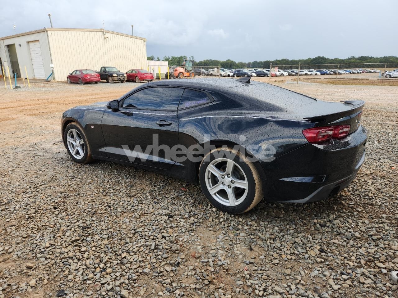 Photo 2 of 2019 CHEVROLET CAMARO LS (VIN 1G1FB1RX8K0111725)