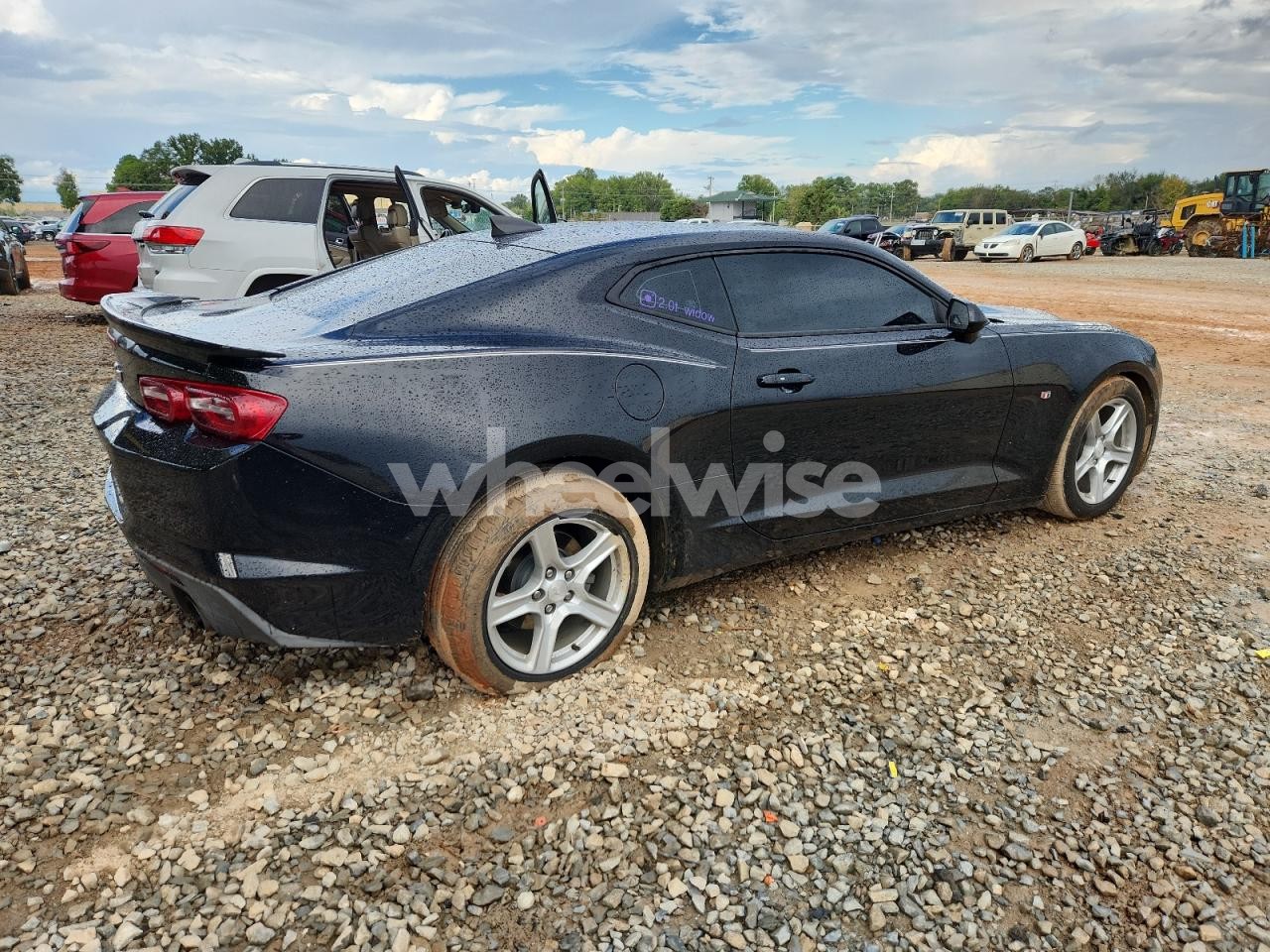 Photo 3 of 2019 CHEVROLET CAMARO LS (VIN 1G1FB1RX8K0111725)