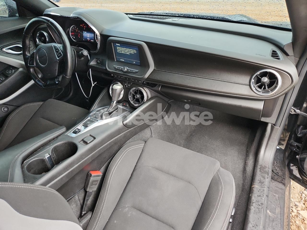 Photo 8 of 2019 CHEVROLET CAMARO LS (VIN 1G1FB1RX8K0111725)