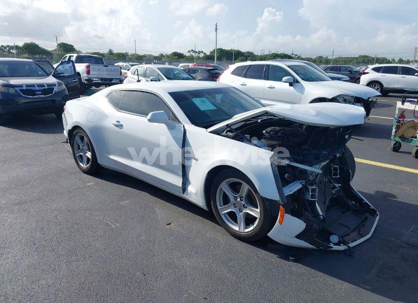 2019 Chevrolet Camaro 1LT (VIN 1G1FB1RX8K0112793) main photo