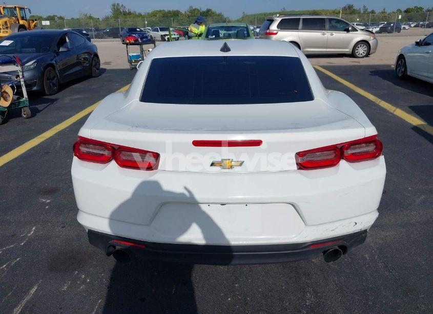 Photo 17 of 2019 Chevrolet Camaro 1LT (VIN 1G1FB1RX8K0112793)