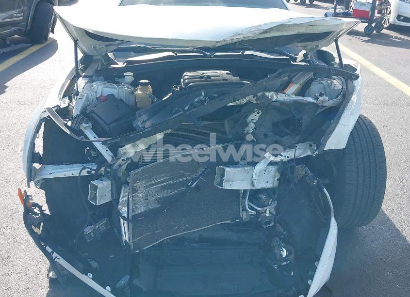 Photo 6 of 2019 Chevrolet Camaro 1LT (VIN 1G1FB1RX8K0112793)