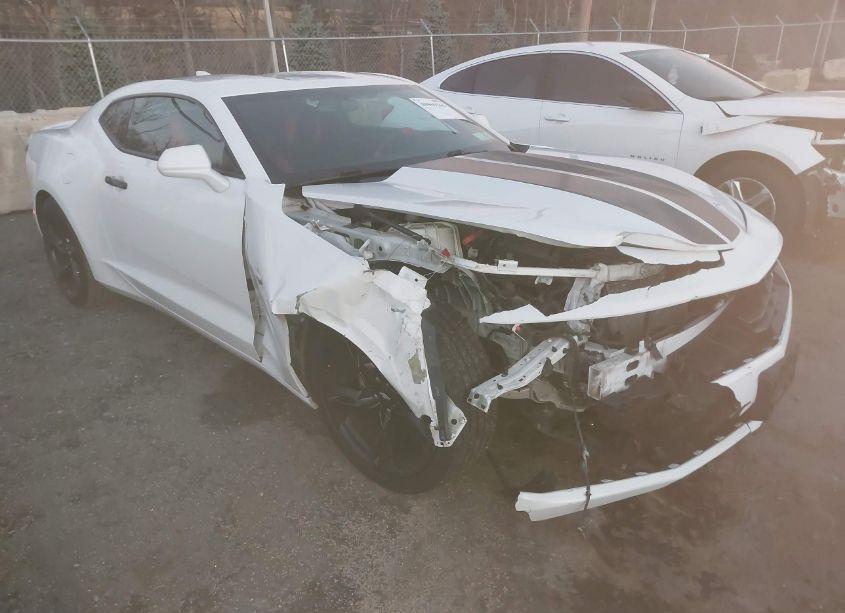 2019 Chevrolet Camaro 1LT (VIN 1G1FB1RX8K0141579) main photo
