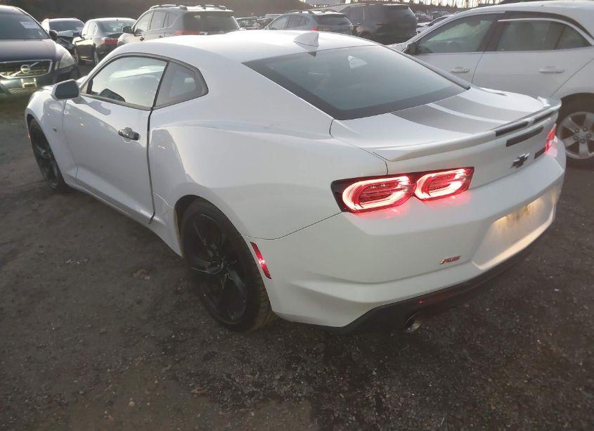 Photo 3 of 2019 Chevrolet Camaro 1LT (VIN 1G1FB1RX8K0141579)