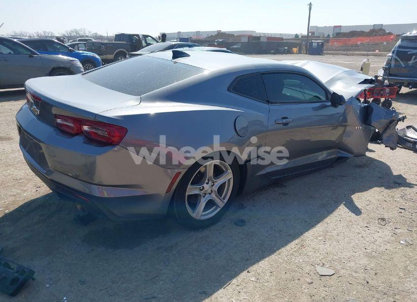 Photo 4 of 2022 Chevrolet Camaro RWD 1LT (VIN 1G1FB1RX8N0119506)