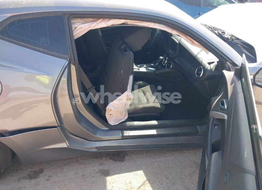 Photo 5 of 2022 Chevrolet Camaro RWD 1LT (VIN 1G1FB1RX8N0119506)