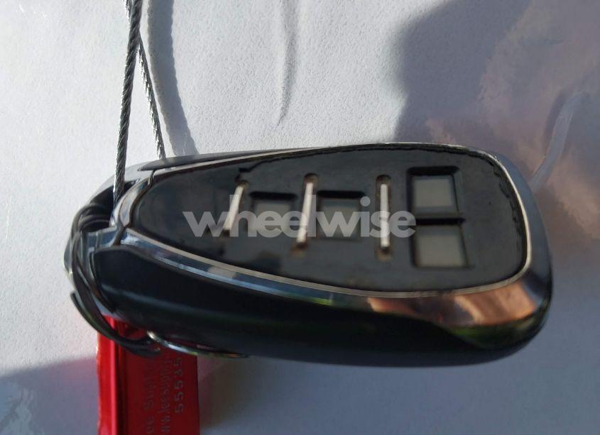 Photo 11 of 2016 Chevrolet Camaro 1LT (VIN 1G1FB1RX9G0177093)